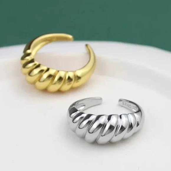 925 STERLING SILVER ADJUSTABLE FRENCH RING, CUTE RING, SHINY RING. - Picture 4 of 4